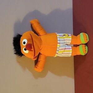 Collectible Sesame Street Beach Ernie Push Toy 2006